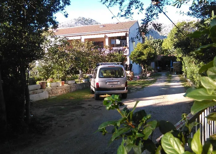 Apartment Lana *