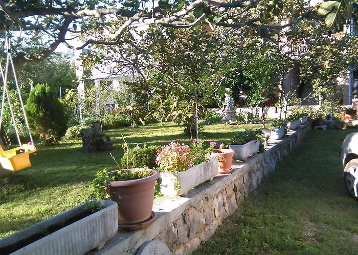 Lana Lägenhet Starigrad Paklenica